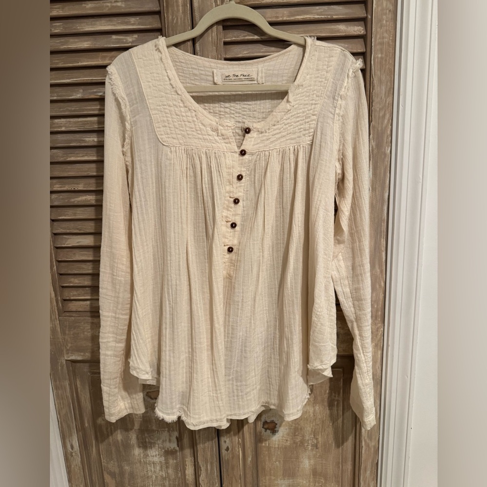 We the Free top size XS